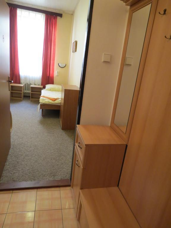 Hotel Cesky Dvur Beroun  Oda fotoğraf