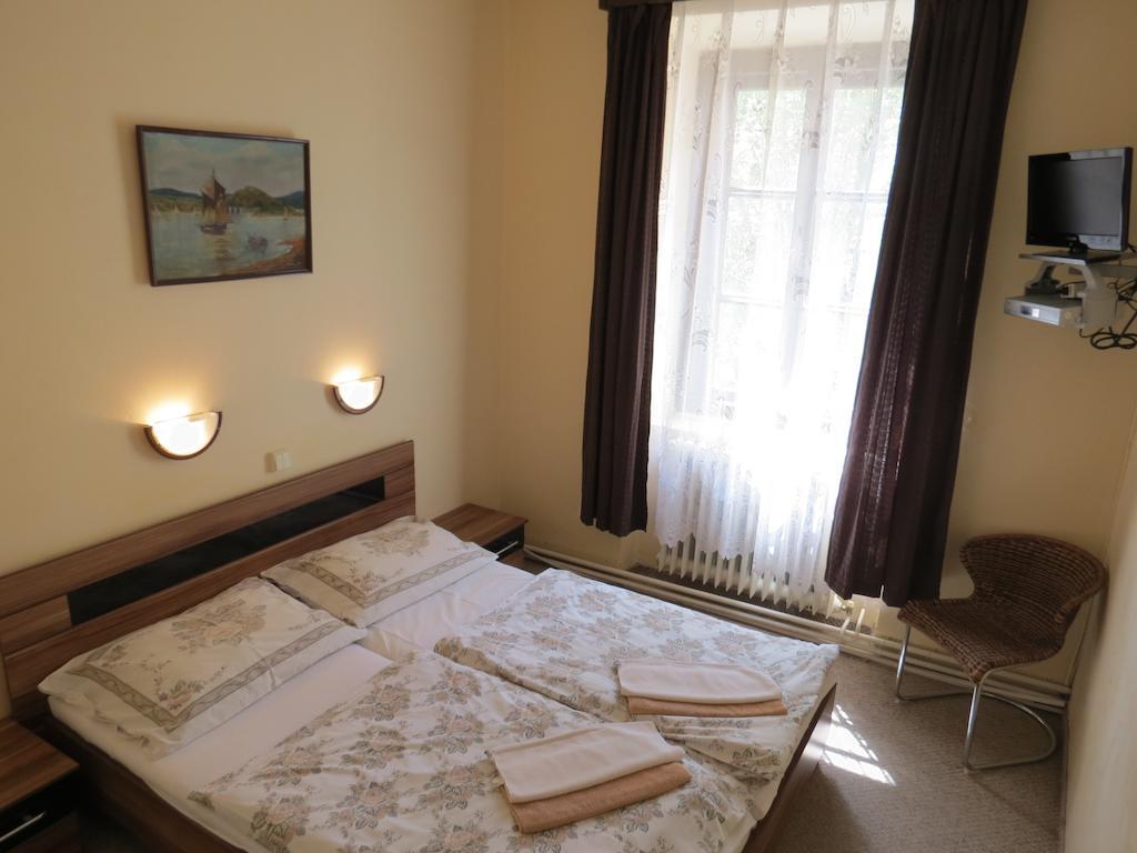 Hotel Cesky Dvur Beroun  Oda fotoğraf