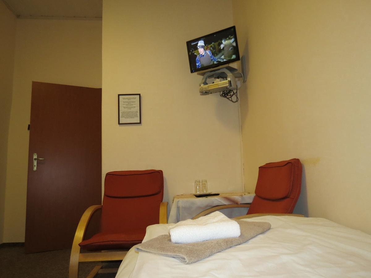 Hotel Cesky Dvur Beroun  Dış mekan fotoğraf
